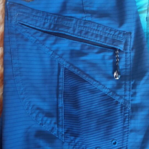 Volcom swim shorts size XL like new, multicolor