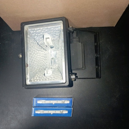 Projector used with two new bulbs