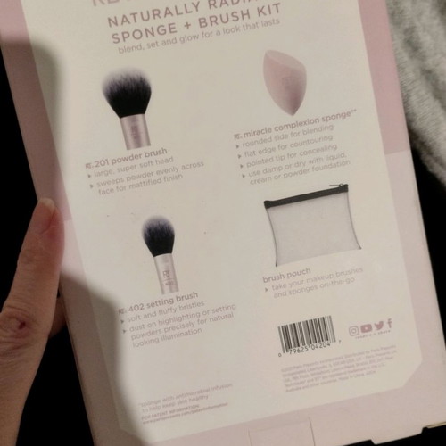 Real Techniques Gift Set Makeup Brushes new