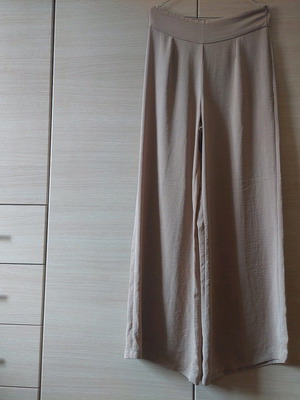 SheX beige pants size Large like new