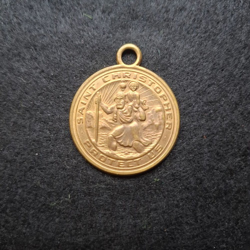 Vintage pendant The League of St. Christopher like new