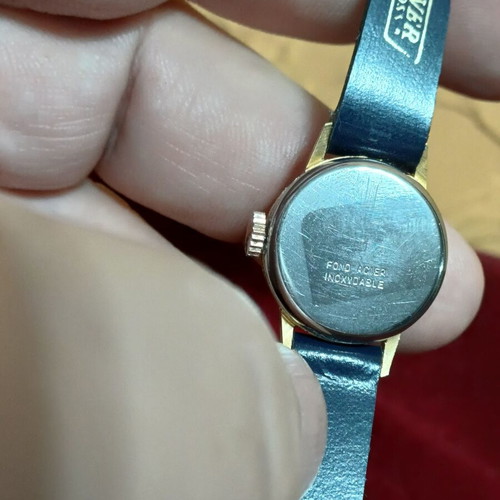 Candy 17 Rubis Mechanical Women's Wristwatch like new