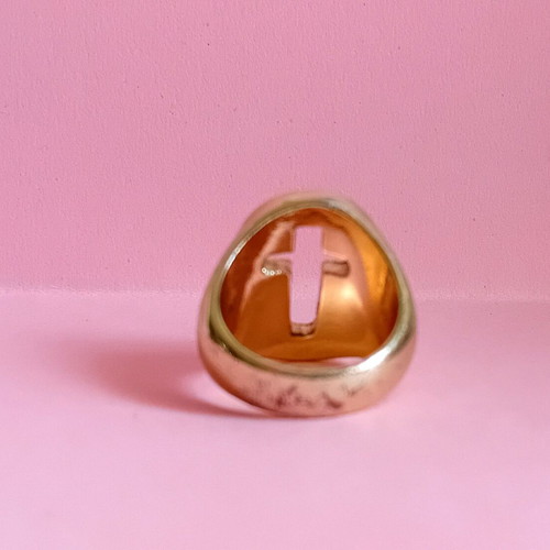 Ring used in gold tone with cross