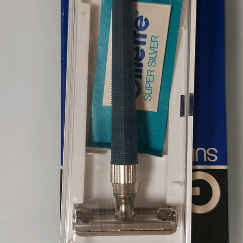 Gillette shaving razor new, NOS, full set complete