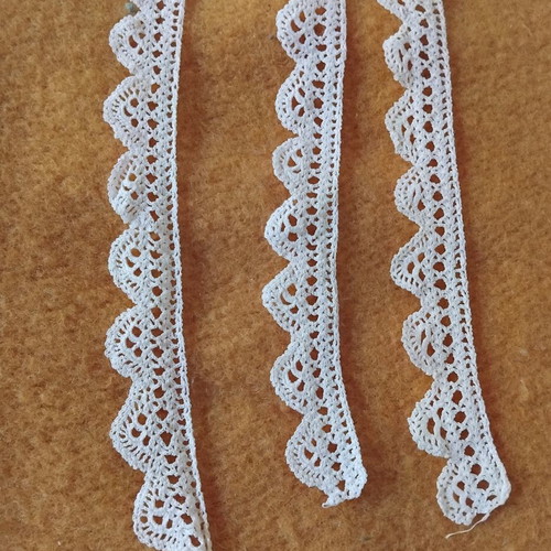 Vintage handmade lace trims set of 3, 85 cm, used