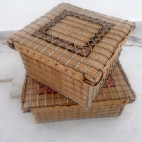 Handmade storage boxes 2 unused, wire and burlap