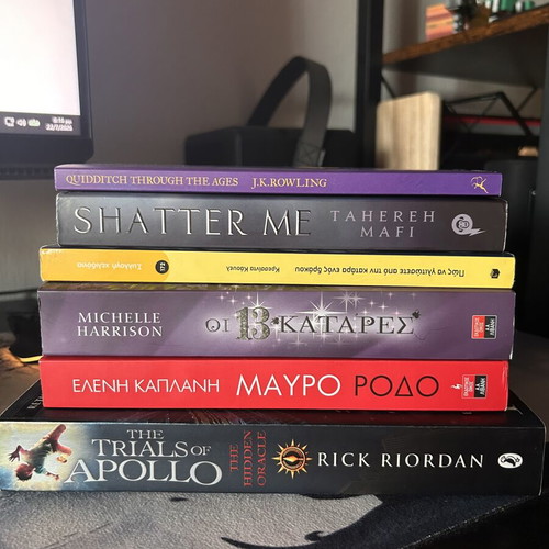 Young Adult and Fantasy books like new, set of 6