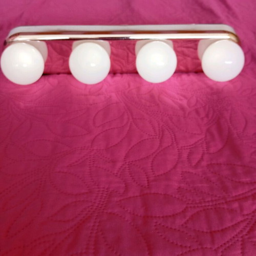 Makeup auxiliary lights like new with suction cups