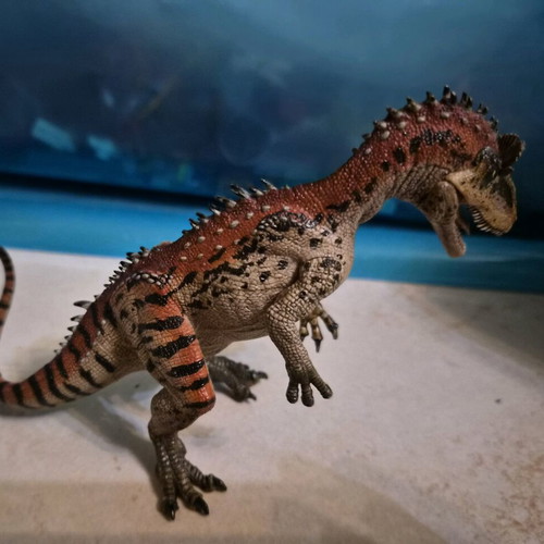 Papo Cryolophosaurus Dinosaur figure like new