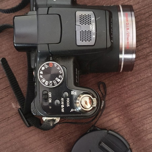 Panasonic Lumix DMC-FZ38 digital camera like new without battery