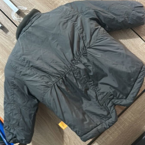 Khaki parka jacket with fur inside used, 12 months, large fit