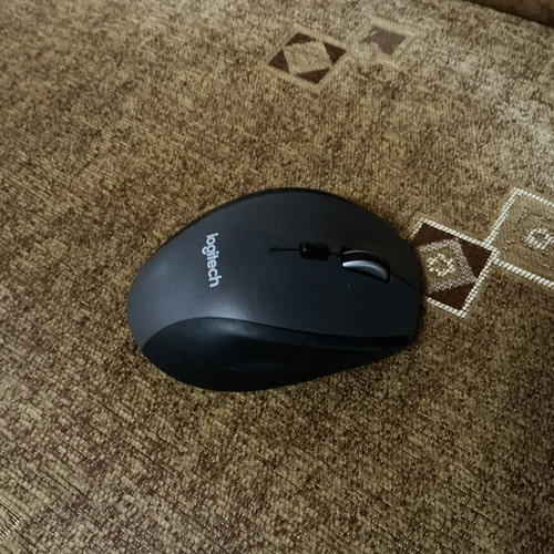 Logitech M705 Wireless Mouse with USB Dongle like new