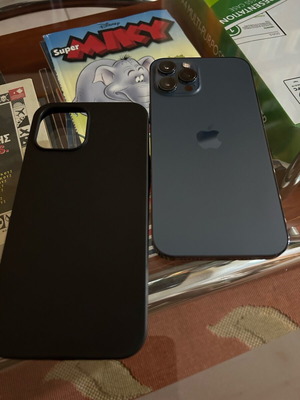 IPhone 12 Pro Max ремонтиран, 128GB, син, с калъф и зарядно