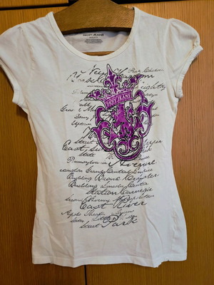 DKNY cotton t-shirt like new with velvety details
