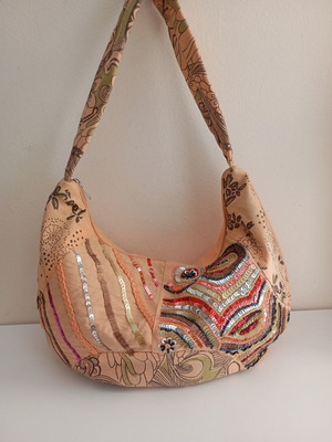 Women's fabric shoulder bag with sequins, rose color
