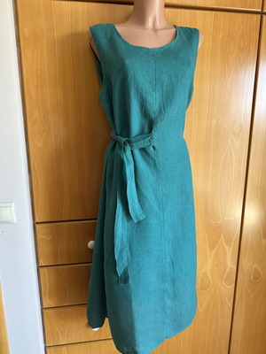 Linen dress 100% used, breathable with adjustable belt, size large
