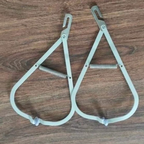 Door swing hooks for baby cradle