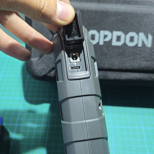 Topdon V2200 Plus professional jump starter
