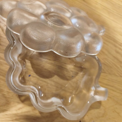 Glass storage jar like new