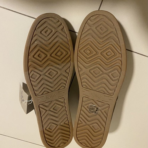 Toms shoes new in box, anatomical, non-slip sole, size 45, black and gray