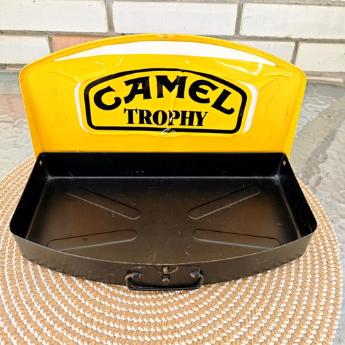 Vintage Camel Trophy metal watch case 90s