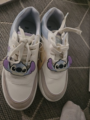 Zara sneakers new, white