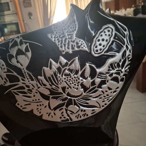 Large polygonal decorative vase