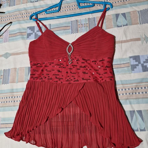 Red top with adjustable straps and side zipper, size 40