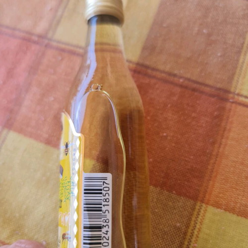 AIGAION Liqueur Honeyrum 50cc collectible miniature like new