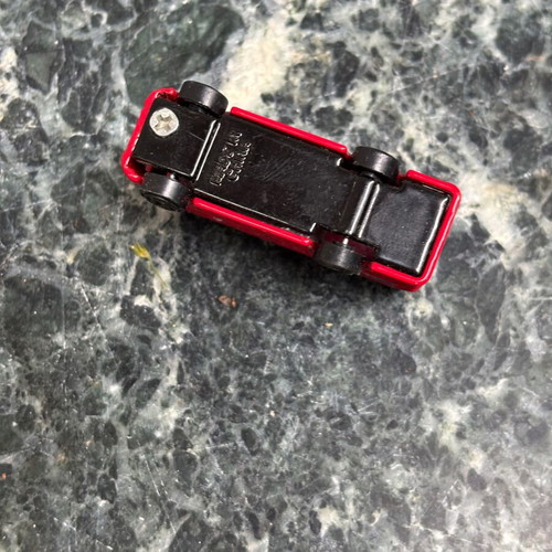 English bus miniature magnet like new