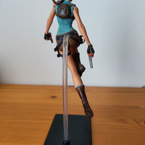 Lara Croft Tomb Raider Anniversary 2007 collectible figure with base and pistols