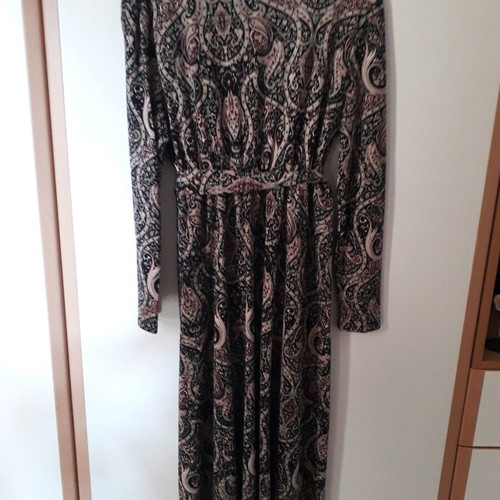 Midi dress size L like new, blue and purple with belt