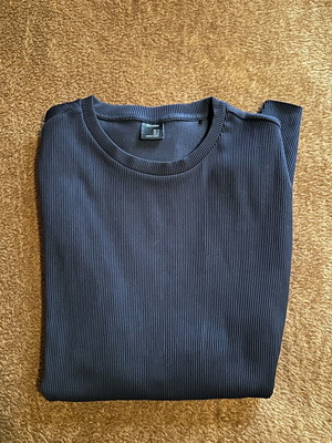 Bershka men's T-shirt size M black like new