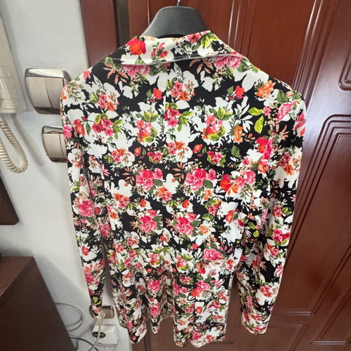Floral jacket Italian wrinkle-free like new