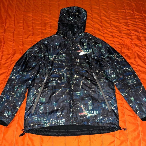 Nike Lightweight Reversible Windbreaker Jacket with City Print