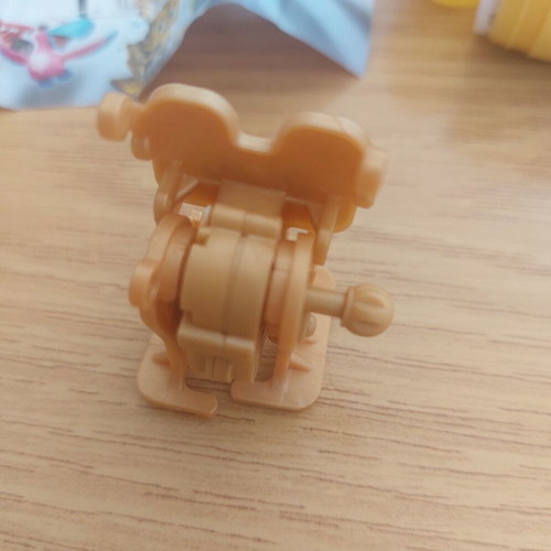 Walking Robot Kinder Surprise figure like new