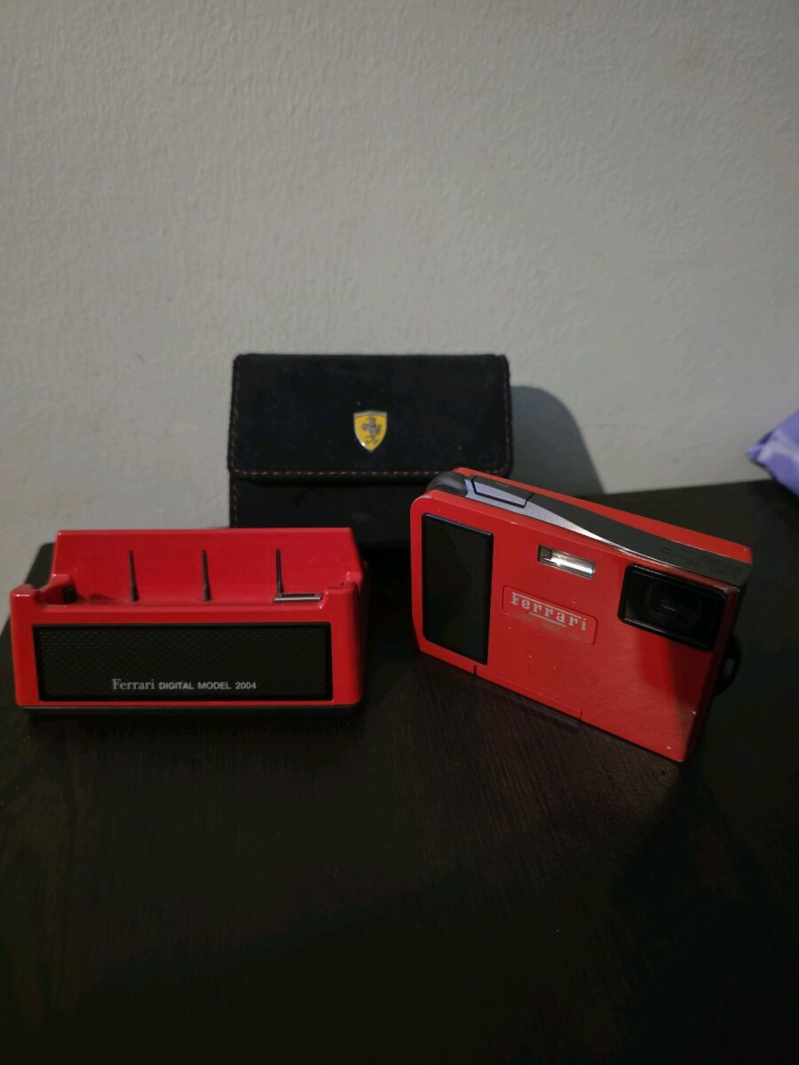 Collectible Olympus Ferrari 2004 camera… - € 380,00 - Vendora.gr