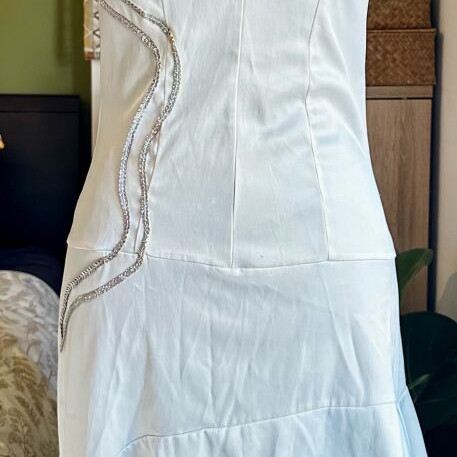 Lovely satin dress like new with sequin and bead design