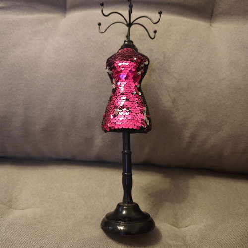Jewelry organizer stand used