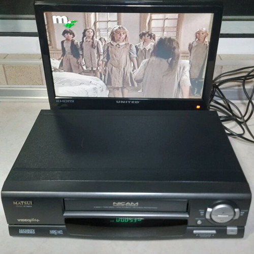 Matsui VCR VP 9607A used with remote, VHS player