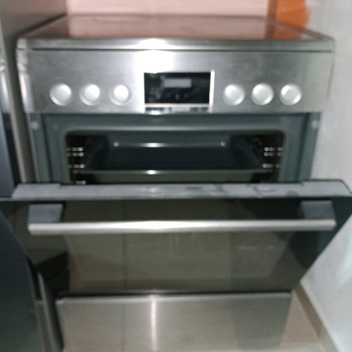 Bosch oven like new
