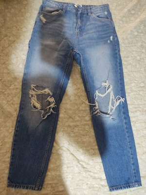 Shein women's blue jeans with rips new, size S 36 8