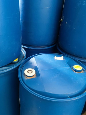 Plastic barrels like new, resistant to solvents and corrosive liquids