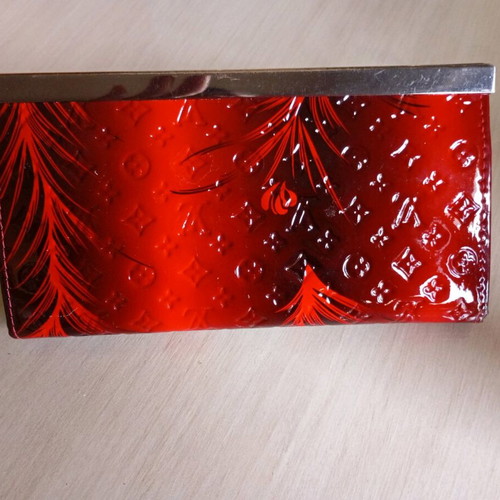 Red patent leather wallet bag like new