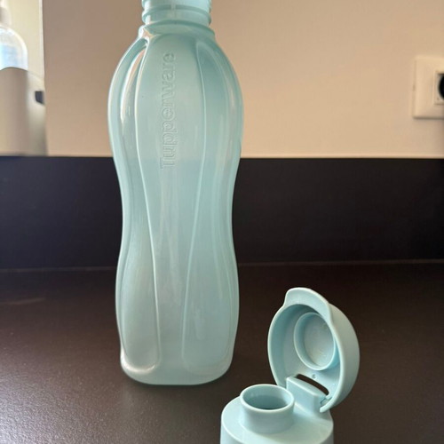 Tupperware plastic bottle 750ml used, light blue