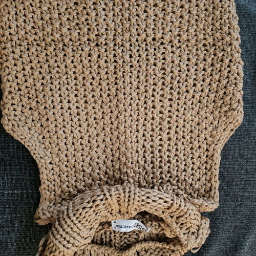 BSB Summer Knit Sleeveless Like New Size Medium Beige