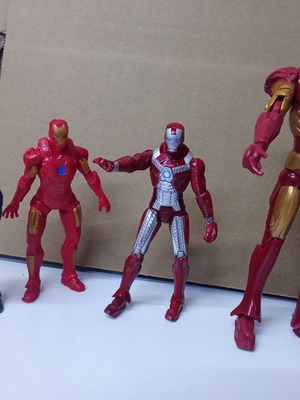 Iron Man figure set of 4, various sizes and suits