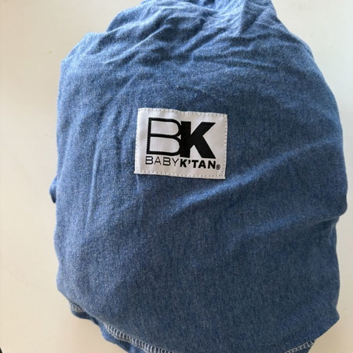 Baby K’tan Baby Carrier small like new, 100% cotton