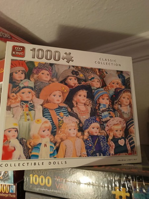 Puzzle 1000 pieces with old dolls theme new, sealed