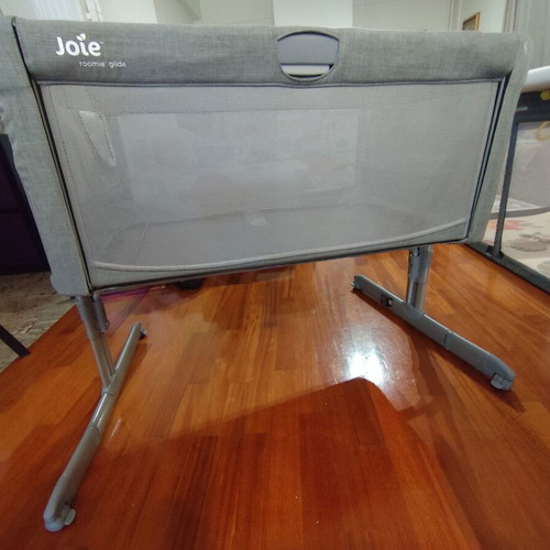Joie Roomie crib like new